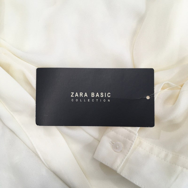 【21582】 ZARA BASIC ザラベーシック 長袖ブラウス サイズUSA/M ホワイト サイズM相当 オシャレ 前ボタン 可愛い レディース