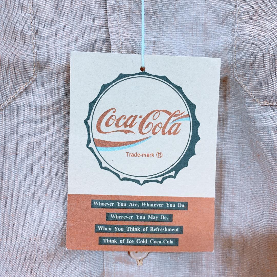 【08625】新品未使用 coca cola トップス Lサイズ ベージュ 新品 未使用品 コカ・コーラ シャツ 半袖 半袖シャツ ピンク おしゃれ メンズ