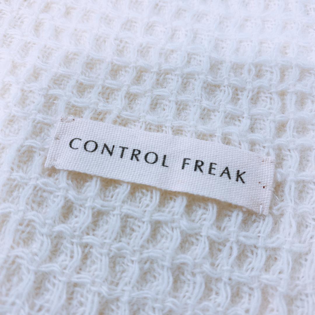 【10490】美品 CONTROL FREAK マフラー ホワイト 良品 未使用に近い コントロールフリーク ショール ローゲージ レディース シンプル