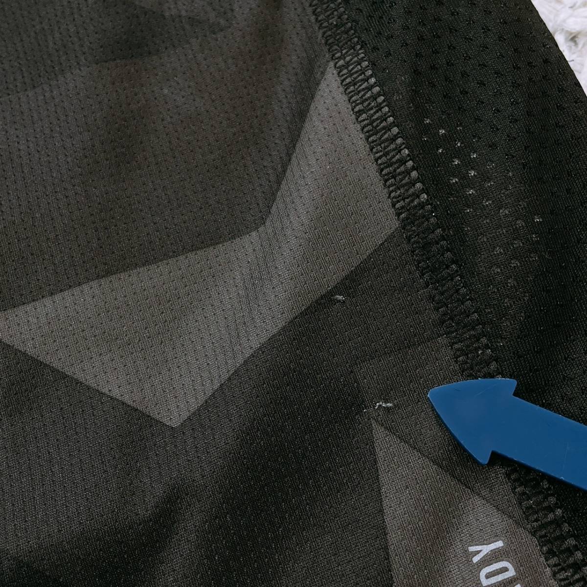 【14067】 adidas アディダス トップス メンズシャツ 半袖シャツ スポーツウェア 丸ネック 通気性 ミリタリー調 カーキ XL