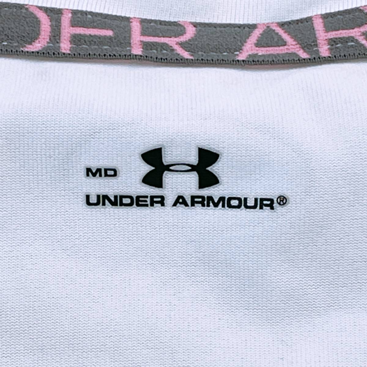 メンズ UNDER ARMOUR トップス ホワイト B品 訳あり品 半袖Tシャツ Tシャツ プリント ワンポイント 白 夏 アンダーアーマー【14084】