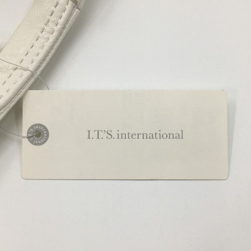 【14595】 新古品 I.T.S international イッツインターナショナル ハンドバッグ サイズF ホワイト シンプル 可愛い レディース 定価6900円