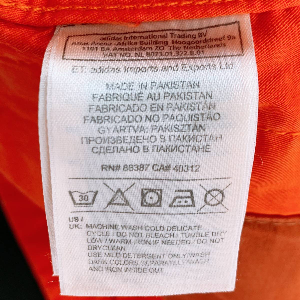 メンズL adidas ジャケット オレンジ シンプル ロゴ付き アウター ポケット付き お出かけ用 訳あり品 アディダス 【15965】