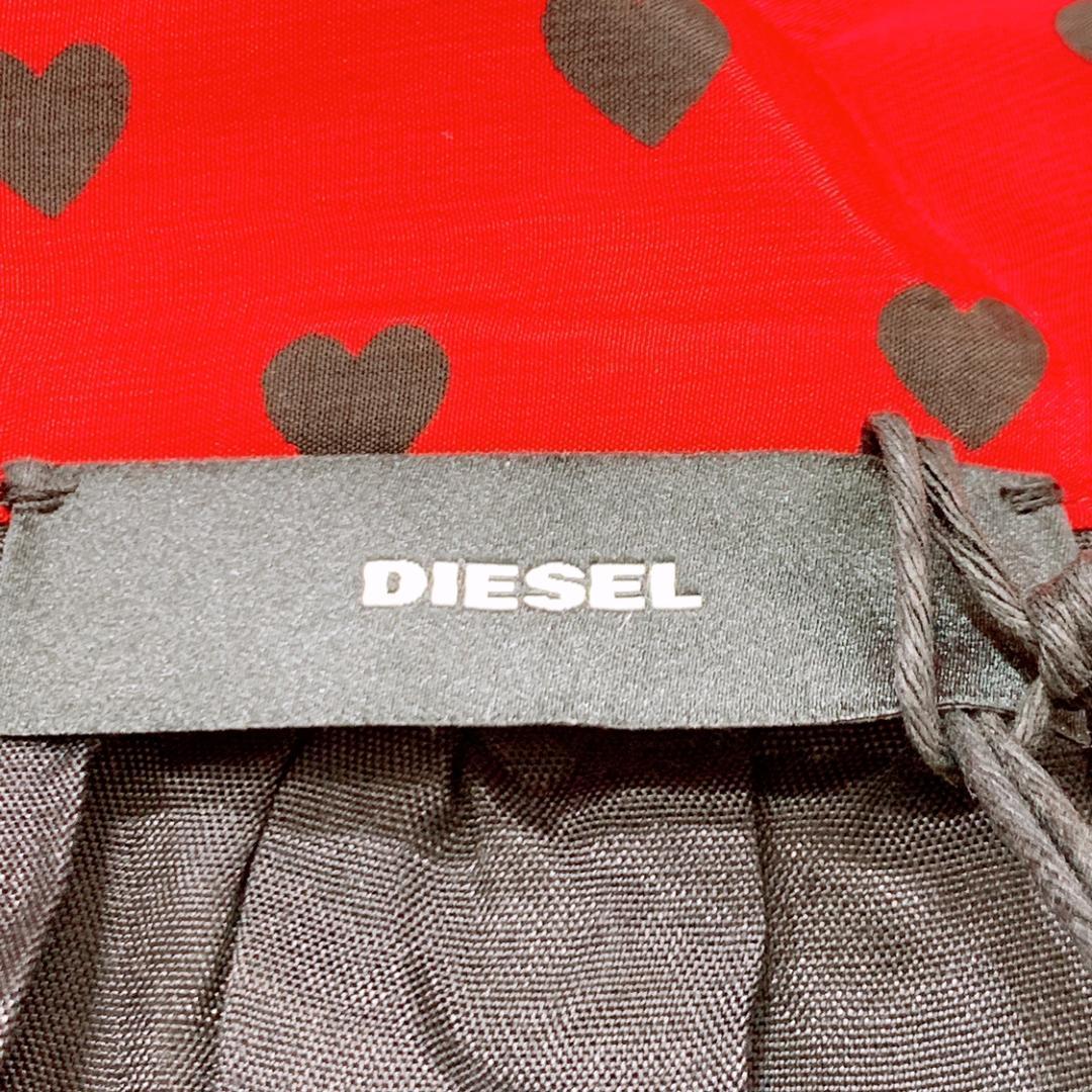 【17295】新品未使用 DIESEL スカート S~Mサイズ相当 ブラック 新品 未使用品 タグ付き ディーゼル ひざ丈スカート 黒 赤 水玉 かわいい