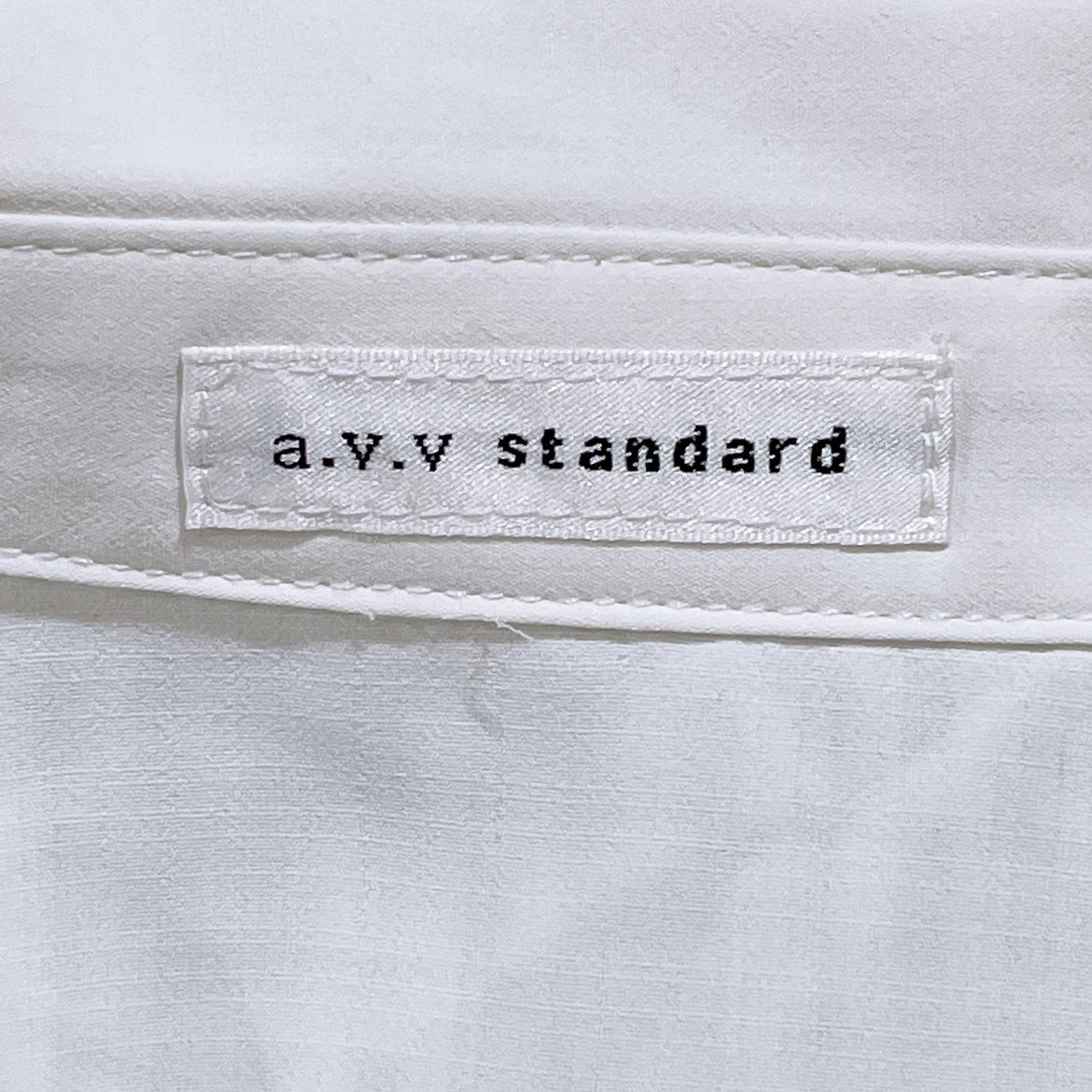 レディースS a.v.v. standard 袖なし シャツ 白 ホワイト オシャレ かわいい タグ付き アー・ヴェ・ヴェ 【19082】