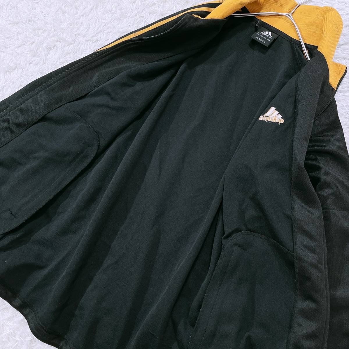 【21055】 adidas アディダス アウター ジャケット トラックジャケット スリーストライプ ジップアップ ロゴ ポケット ブラック 黒 L