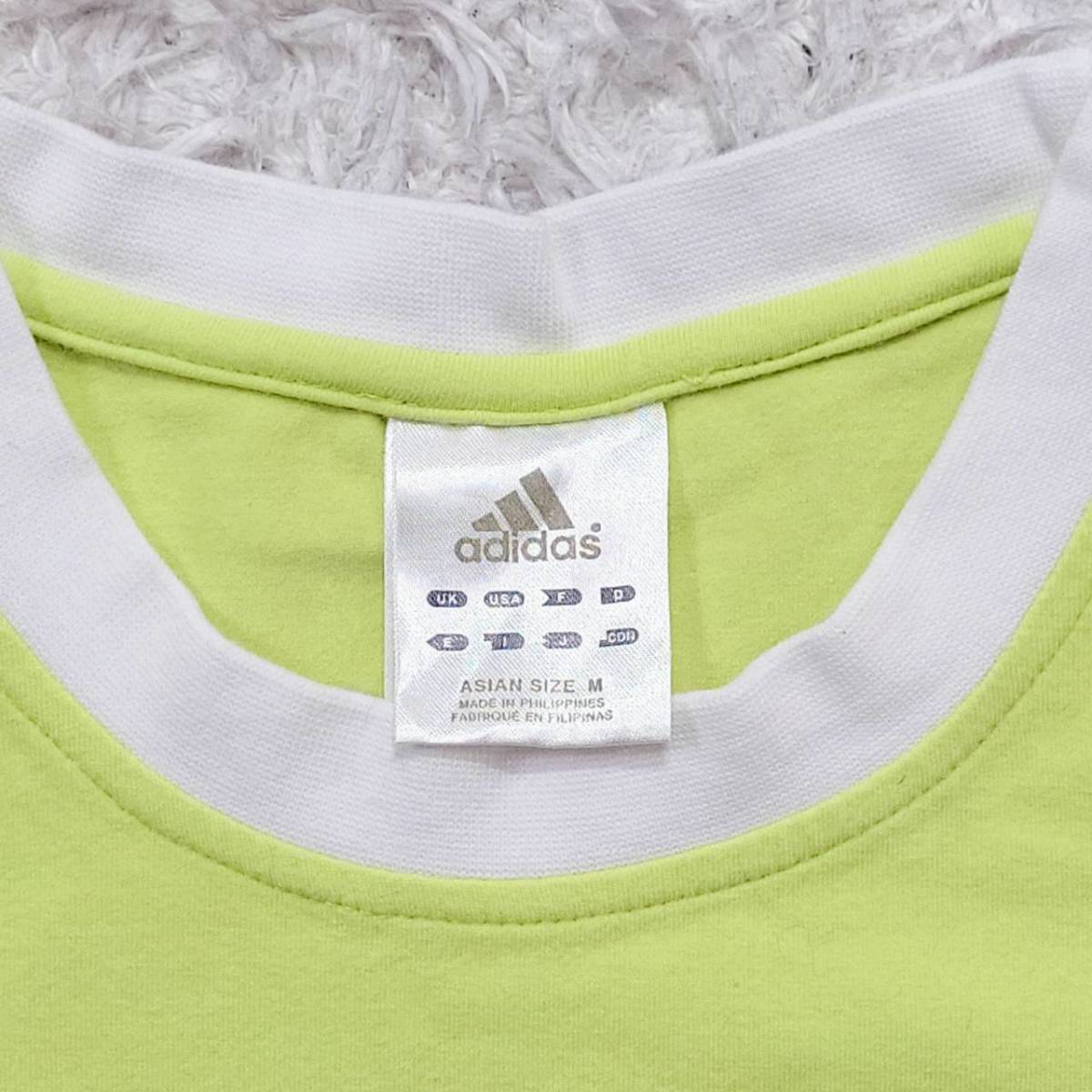 キッズM adidas 半袖Tシャツ 黄緑 イエローグリーン カジュアル ブランドロゴ アディダス 【21594】