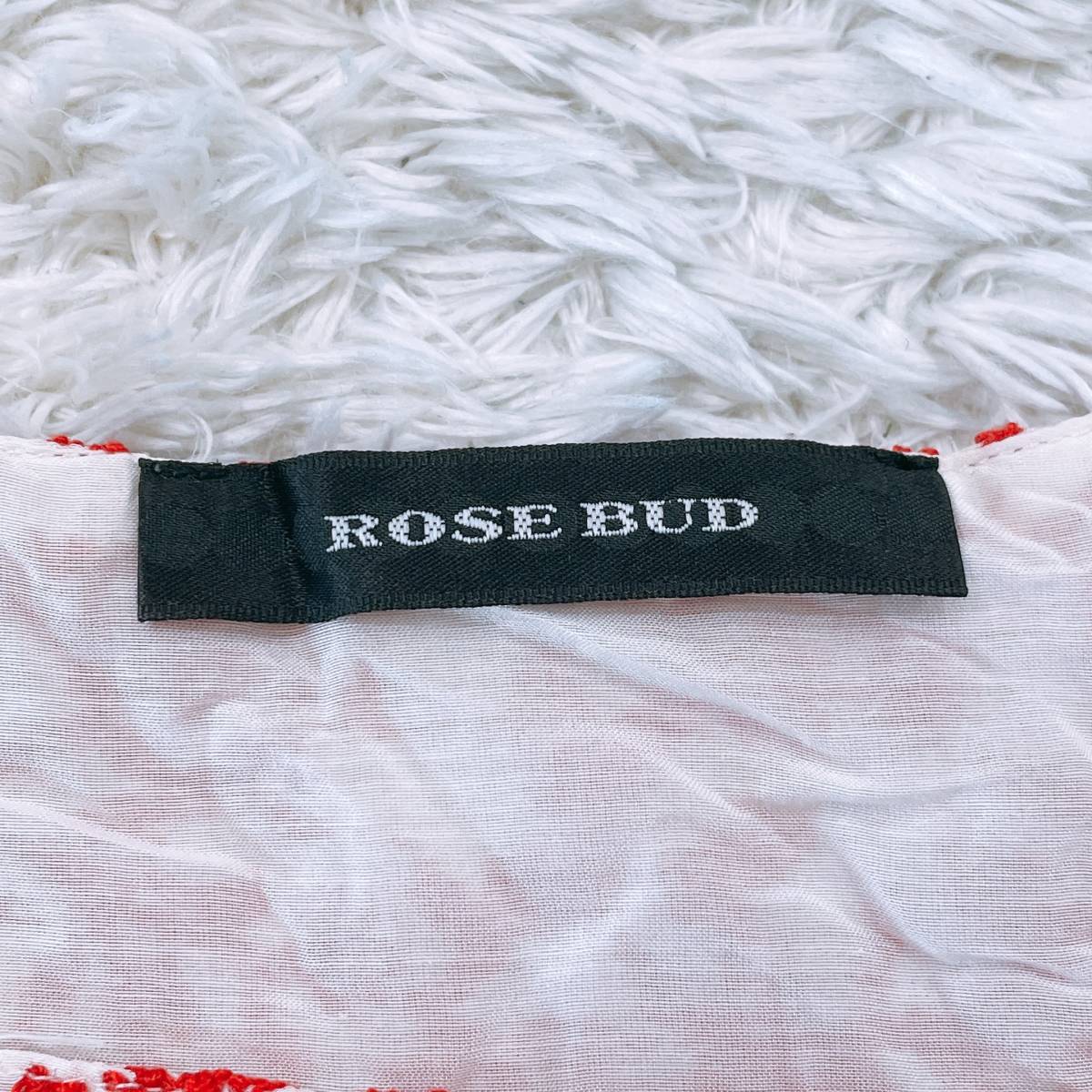 【22453】 良品 ROSE BUD ローズバッド トップス ブラウス ホワイト 白 レッド 赤 S 半袖 模様 かわいい フリル風 レディース 女性用