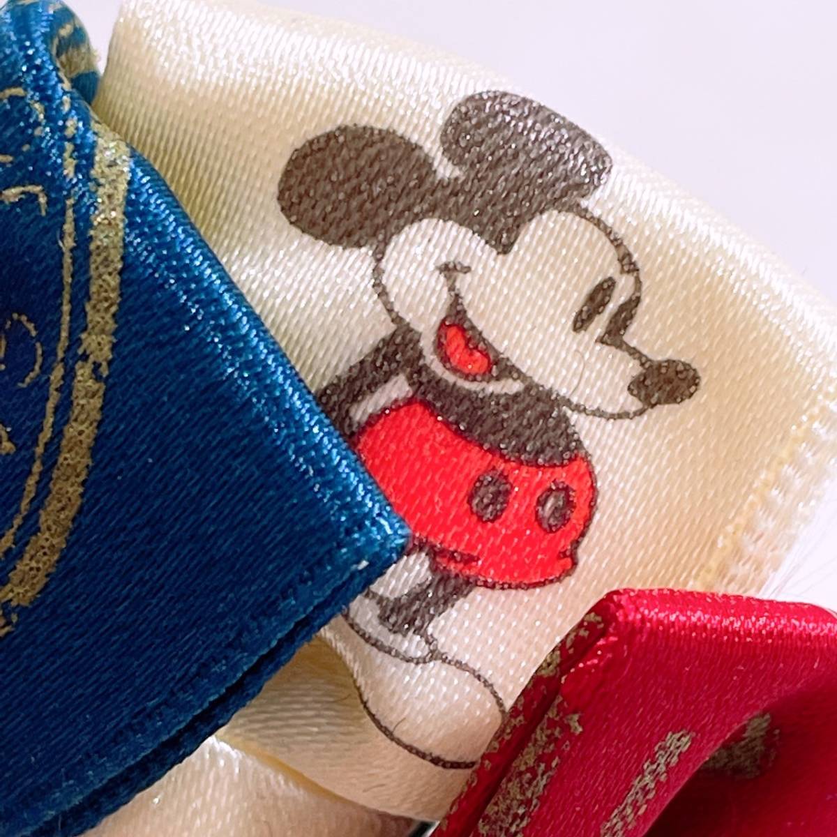 キッズ Disney ファッション 小物 バッチ ピンバッチ ブローチ ホワイト 安全ピン リボン ミッキーマウス 日本製 ディズニー 【24352】