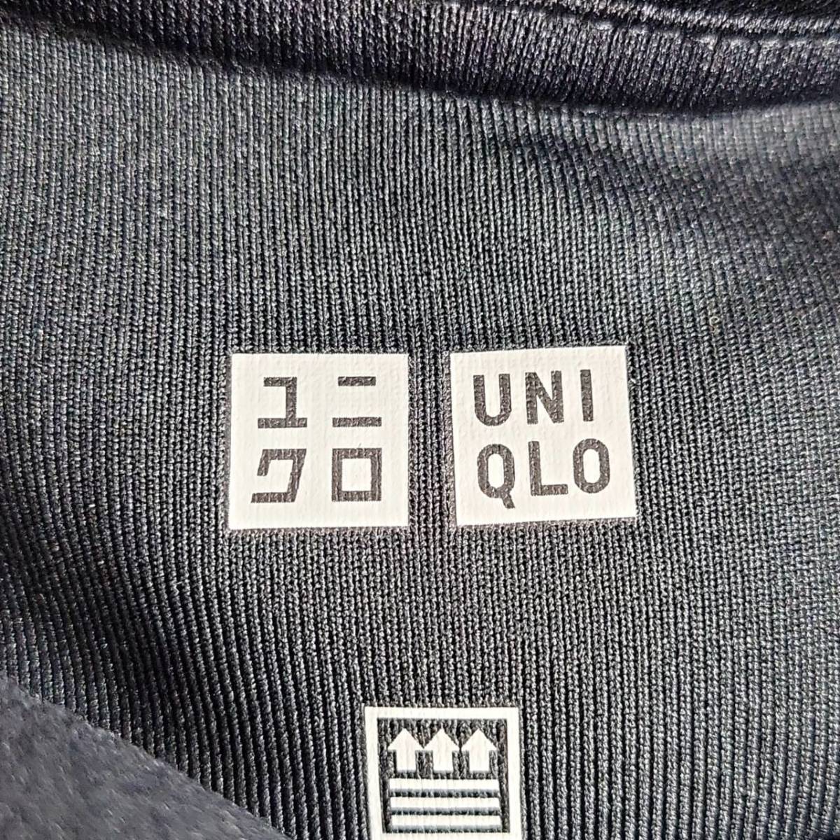 レディースM UNIQLO パーカー 黒 ブラック カジュアル シンプル 無地 滑らか お出かけ ユニクロ 【24812】