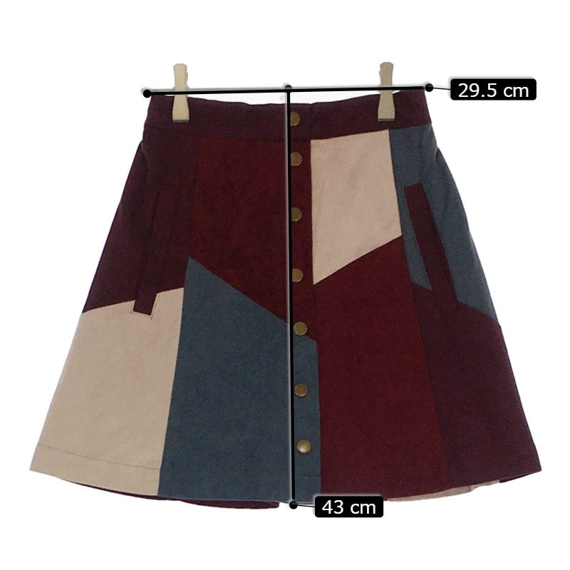 【27819】 NICE CLAUP ナイスクラップ ひざ丈スカート サイズF ワインレッド デザインボタン 個性的 かわいい オシャレ  レディース