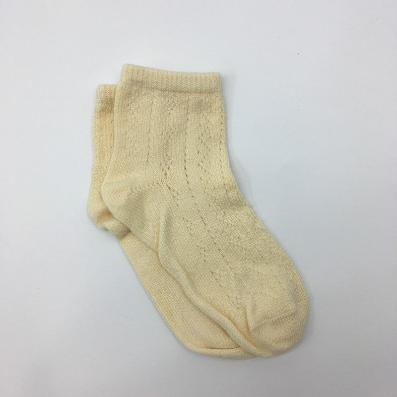 【30493】 靴下 ソックス クリーム色 レッグウェア ルームソックス オシャレ 可愛い カジュアル シンプル 刺繍 上品 ナチュラル レディース