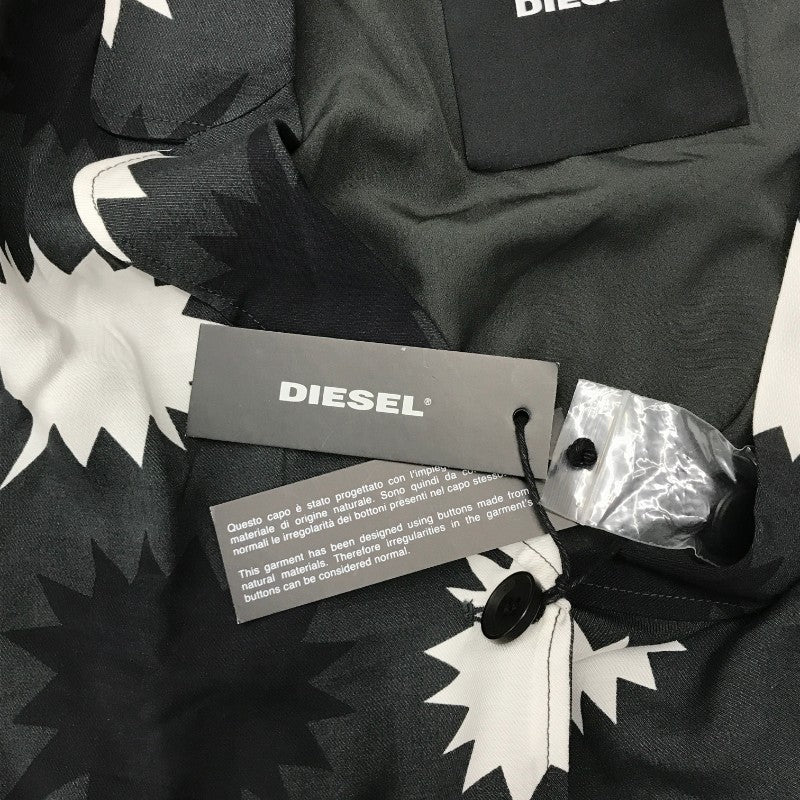 【31989】 新古品 DIESEL ディーゼル テーラードジャケット サイズXS ブラック 総柄 個性的 モノトーン 吹き出し カジュアル レディース
