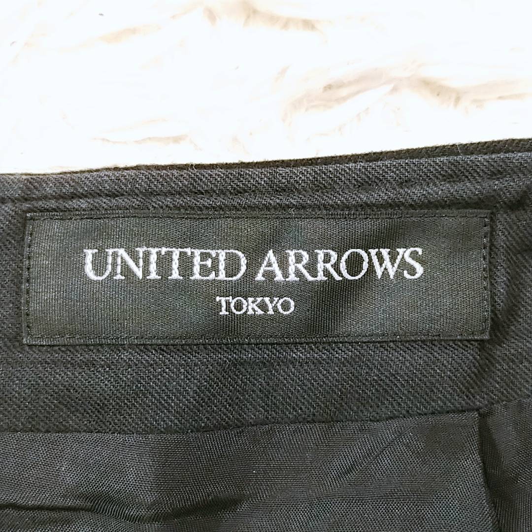 【28056】 UNITED ARROWS ユナイテッドアローズ ひざ丈スカート サイズ36 / 約S ブラック タックスカート 台形スカート 清楚系 レディース