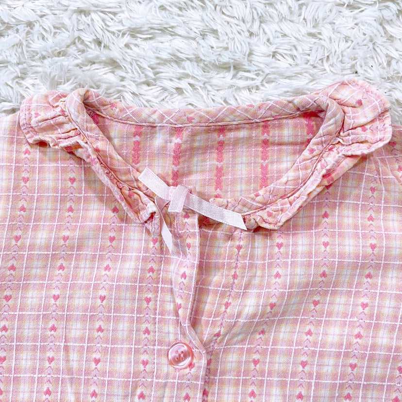 【27407】 西松屋 ニシマツヤ パジャマ サイズ120 ピンク 長袖 寝間着 上下セット ハート チェック リボン 女の子 ファンシー キッズ