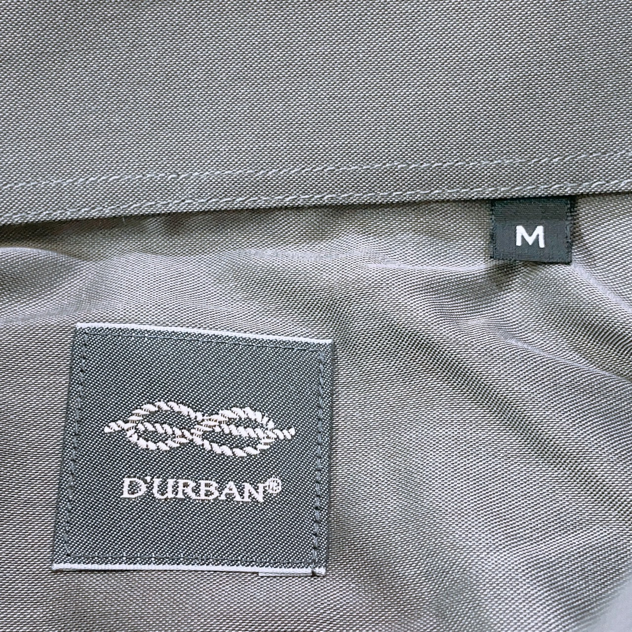 【28194】 Durban ダーバン 長袖シャツ サイズM カーキ ワイシャツ カッターシャツ ボタンダウン 胸ポケット 無地 シンプル メンズ