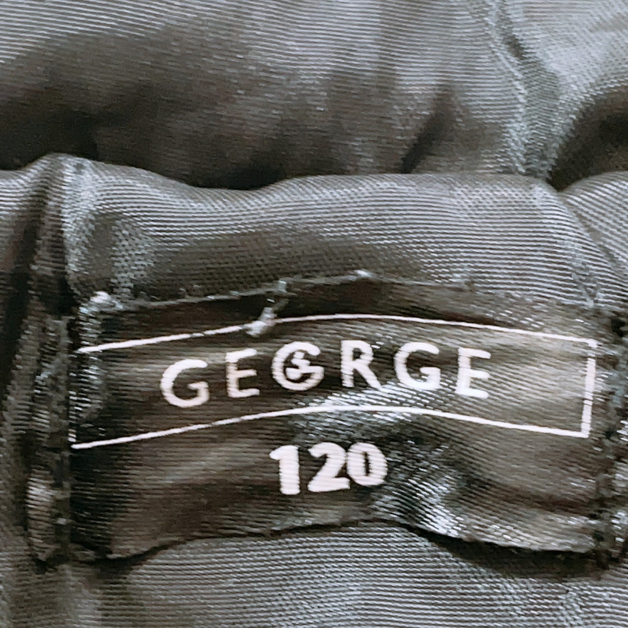 【27966】 GEORGE ジョージ ベスト サイズ120 レッド ノースリーブジャケット フードジャケット ジップアップ 中綿 防寒着 キッズ