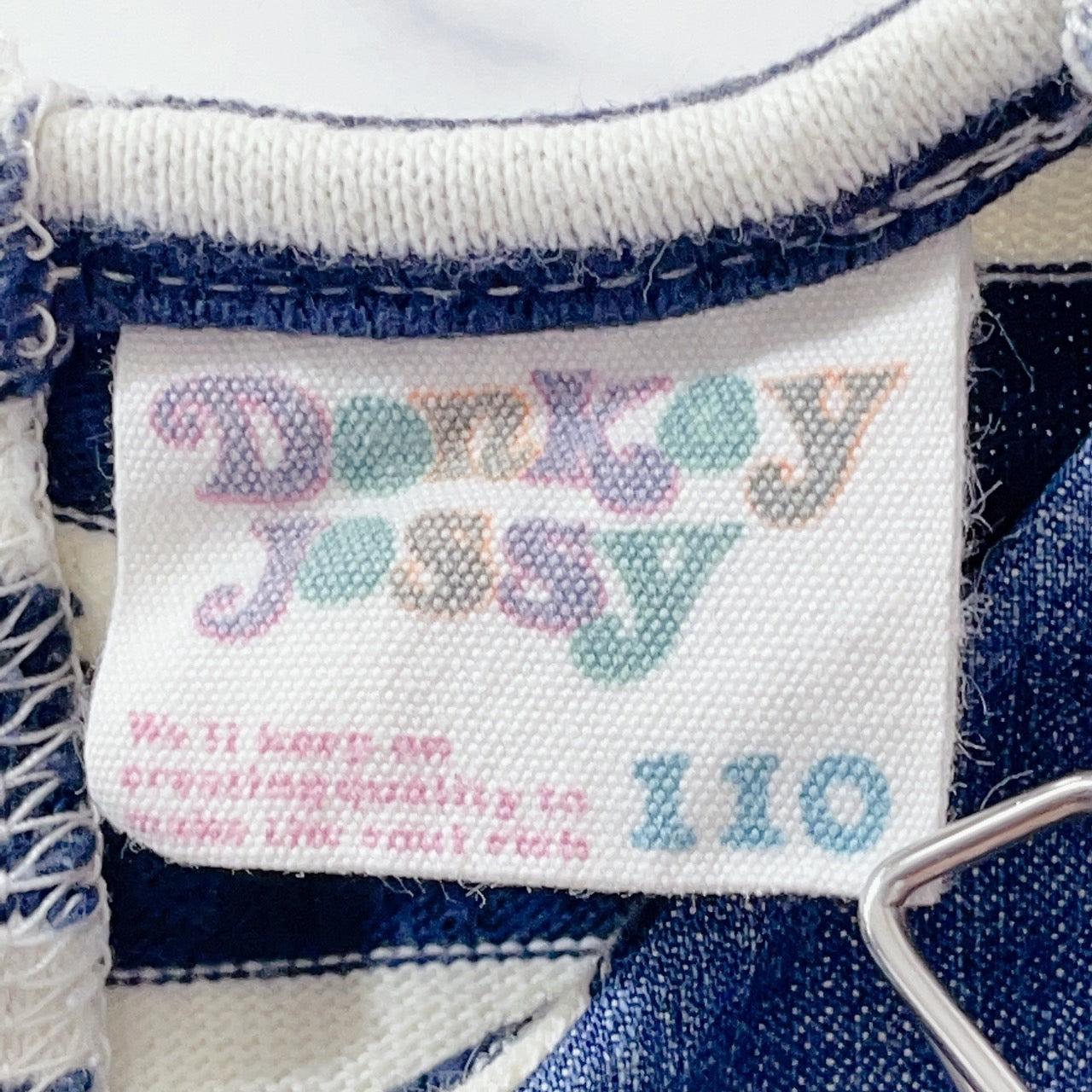【27991】 Donkey Jossy ドンキージョシー ワンピース サイズ110 ブルー 長袖ミニワンピース バックボタン ボーダー デニム風 キッズ