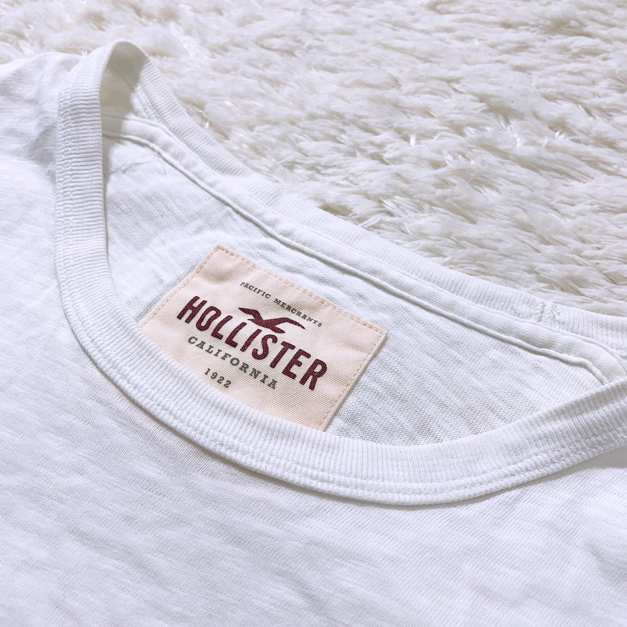 【25714】 Hollister ホリスター 半袖Tシャツ カットソー サイズM ホワイト カジュアルシャツ プルオーバー ロゴステッチ メンズ